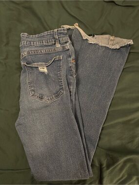 Women’s Dark Blue Raw Hem Jeans